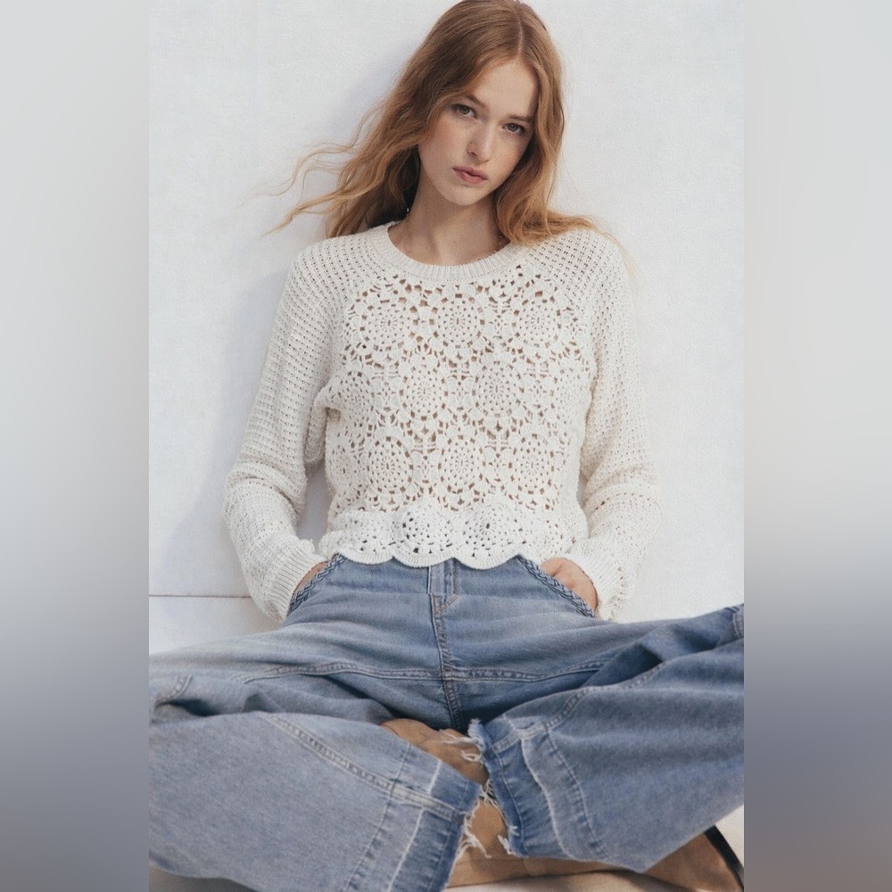 Francesca’s Lilly Crochet Front Pointelle Pull Over White Sweater M